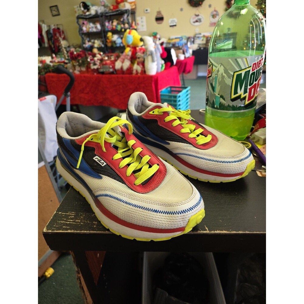 Men's sz 10.5 FILA Renno Athletic Training Shoes  Used